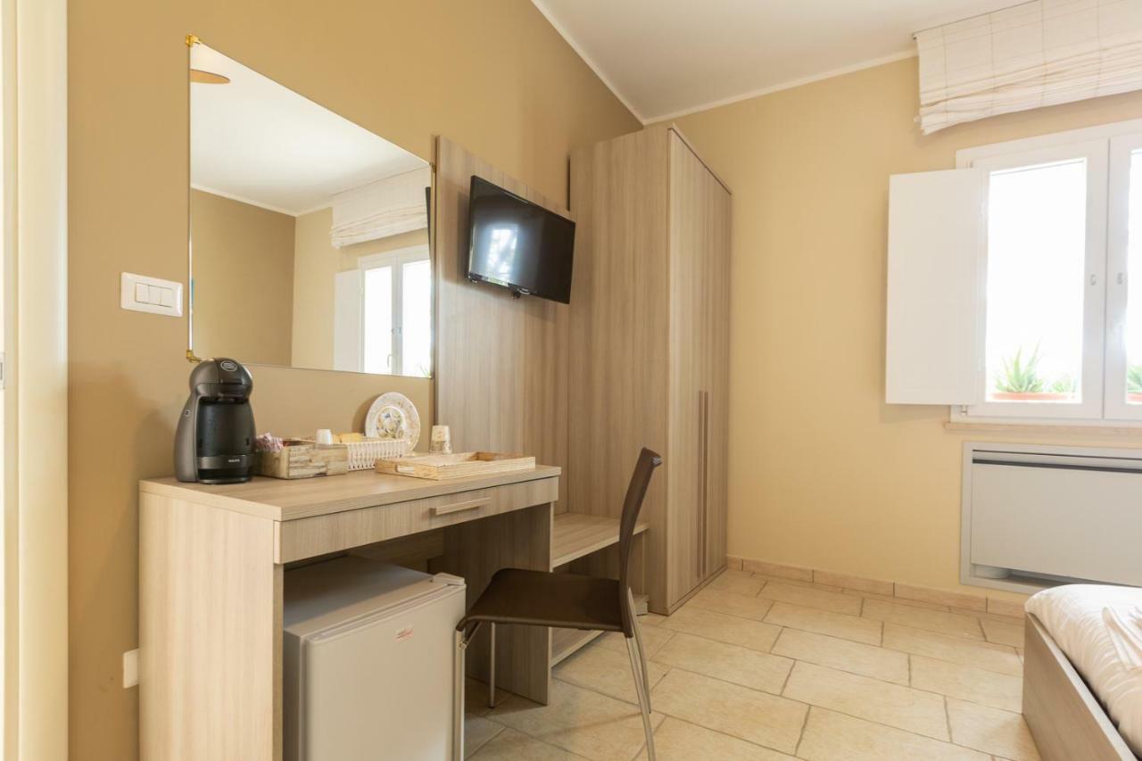 Villa Adele B&B Brindisi Luaran gambar